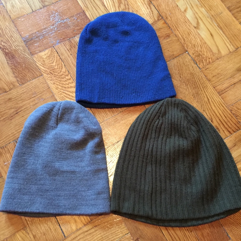 bundle of 3 unisex knit hats